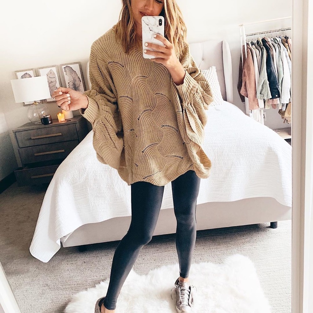 Cozy Blush Oversized Batwing Sleeve Sweater Top - Picture 6 of 7